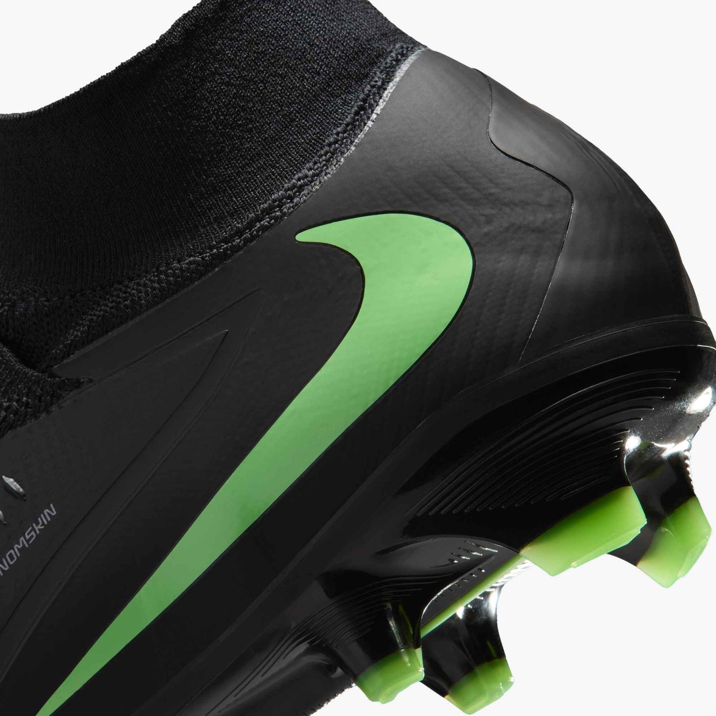 Nike Phantom 6 High Pro Adult Football Boots