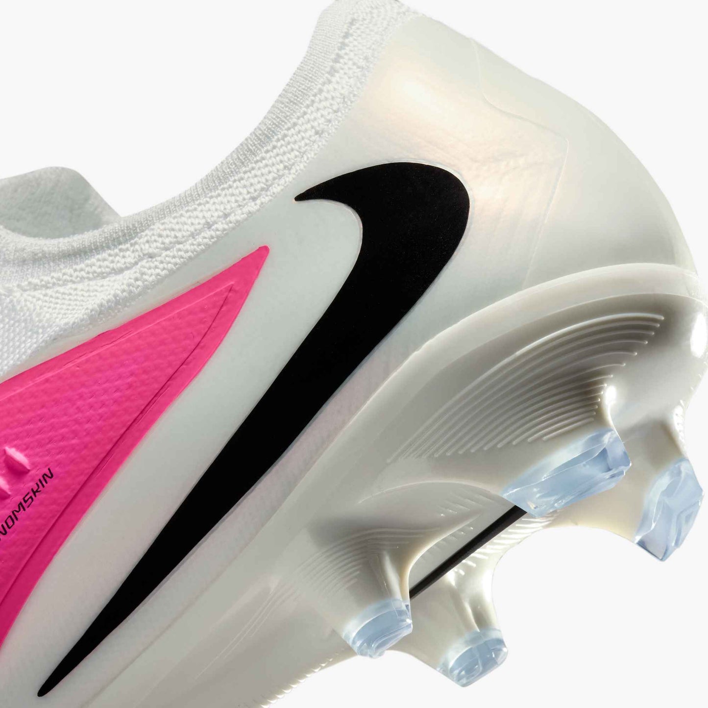 Nike Phantom 6 Low Pro Firm-Ground Soccer Cleats