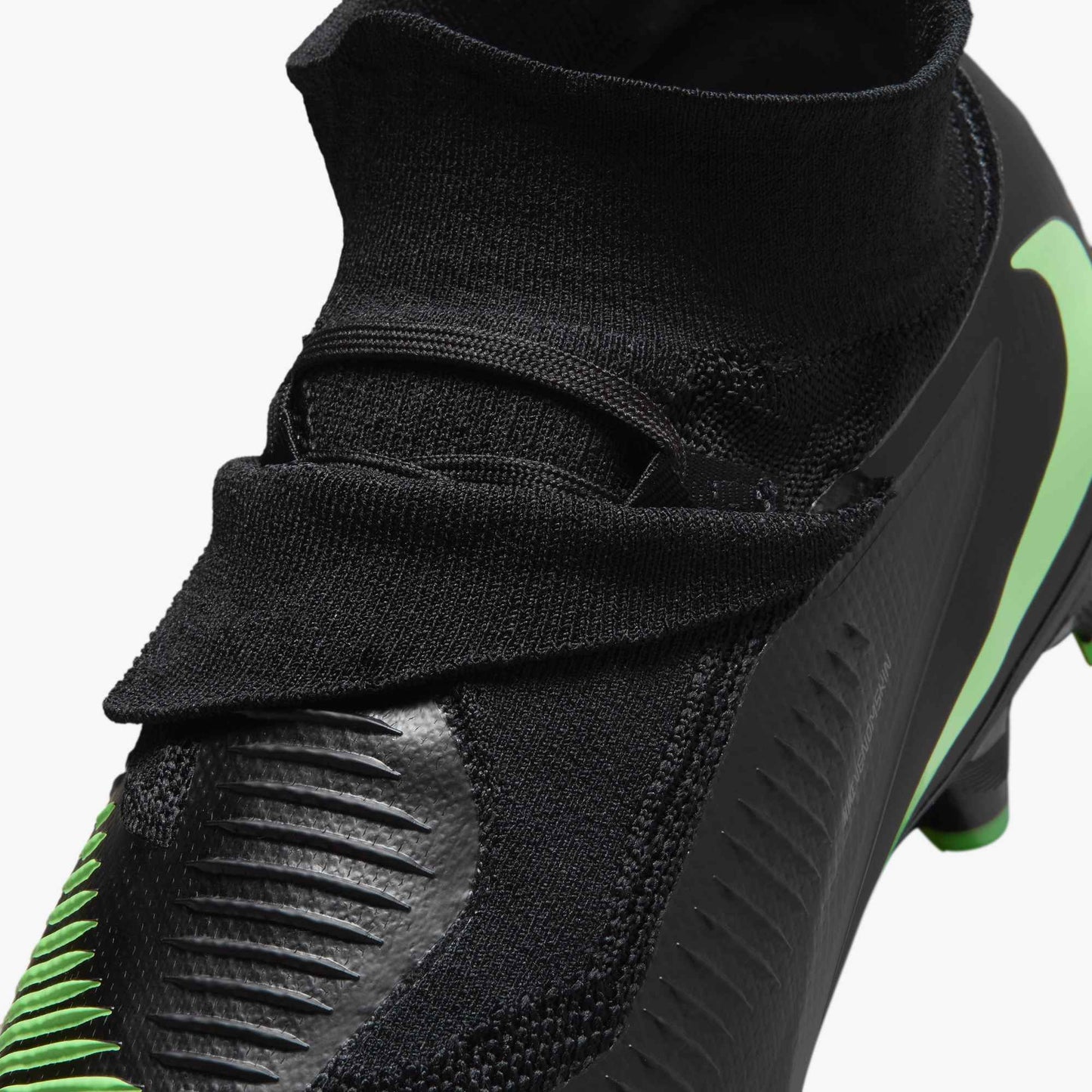 Nike Phantom 6 High Pro Adult Football Boots
