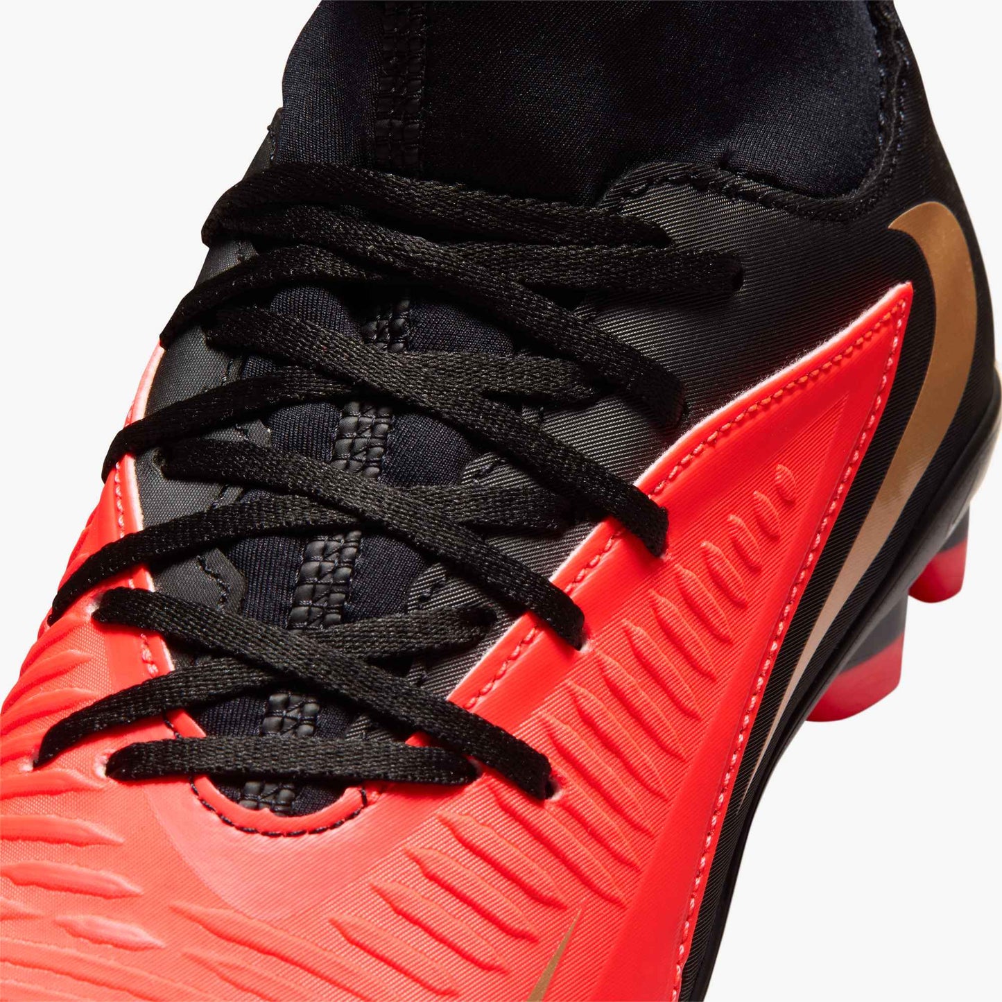 Nike Jr. Phantom 6 High Club Football Boots